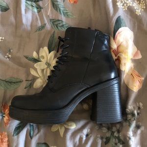 Vagabond Grace Ankle Boots